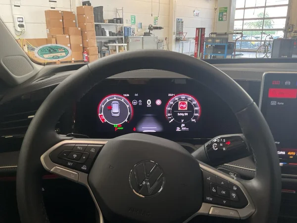 VOLKSWAGEN Passat SW (2025) — foto 6 van 22