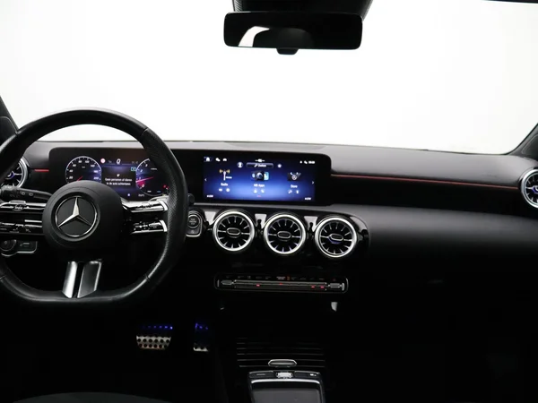 Mercedes-Benz A-Klasse (2024) — foto 17 van 30