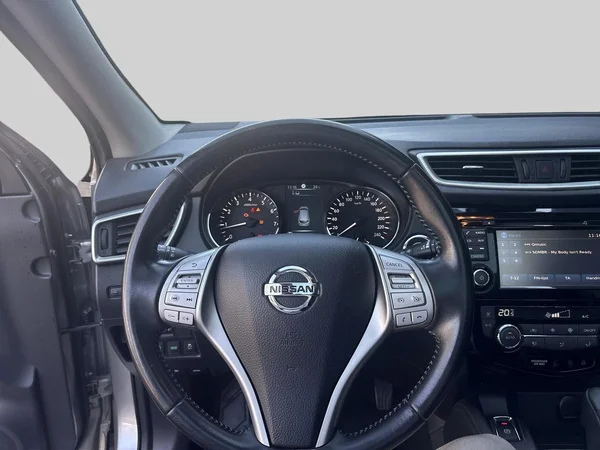 Nissan QASHQAI (2016) — foto 2 van 17