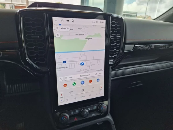 Ford Ranger — foto 6 van 16