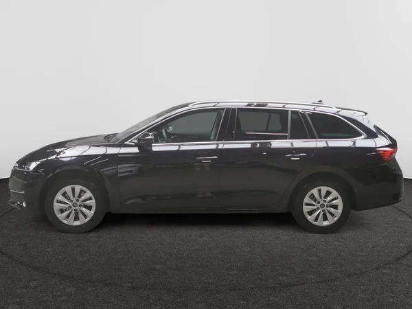 SKODA Octavia Combi (2026) — foto 11 van 15