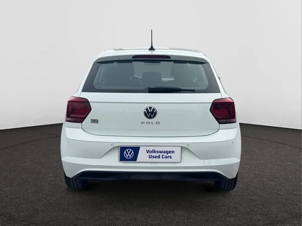 VOLKSWAGEN Polo (2021) — foto 6 van 14