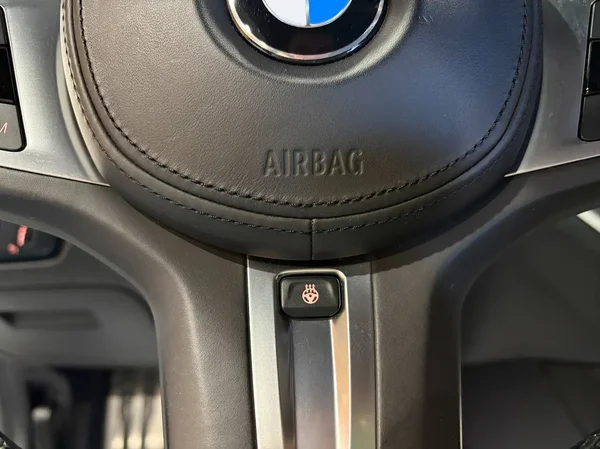 Bmw 318 (2020) — foto 3 van 29