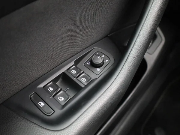 Volkswagen Passat (2022) — foto 16 van 44