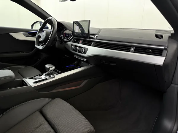 AUDI A5 (2021) — foto 3 van 31