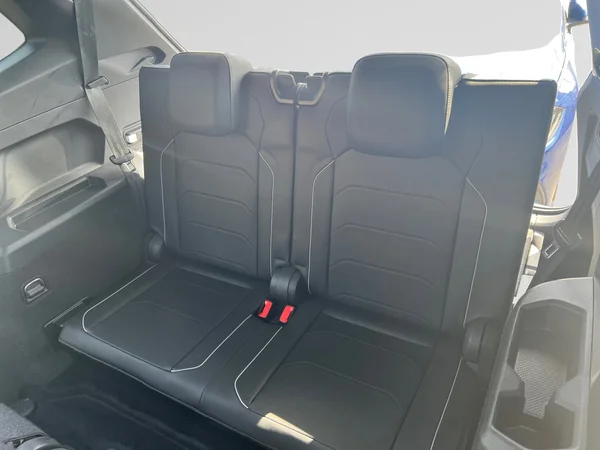 VOLKSWAGEN Tiguan Allspace (2024) — foto 5 van 18