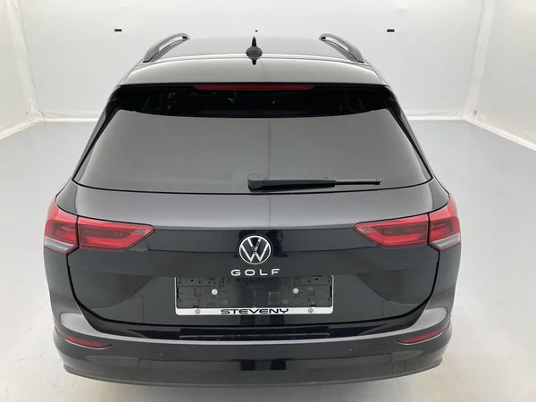 VOLKSWAGEN Golf Variant VIII (2021) — foto 29 van 36