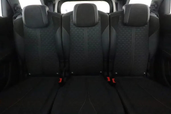 Peugeot 5008 (2021) — foto 6 van 16