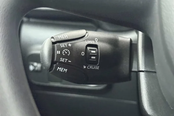 Citroen C3 (2023) — foto 8 van 29