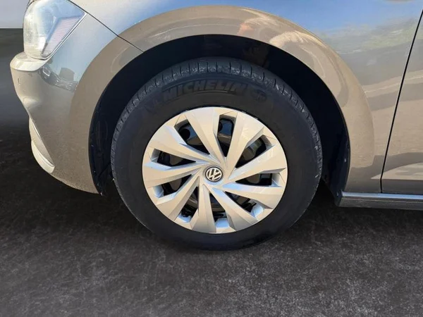 VOLKSWAGEN Polo Dsl (2018) — foto 25 van 31