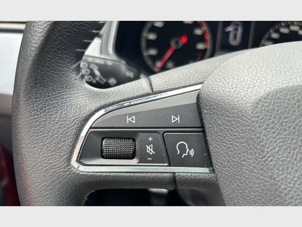 Seat Arona (2018) — foto 17 van 26