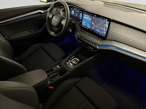 SKODA Octavia Combi (2025) — foto 9 van 15