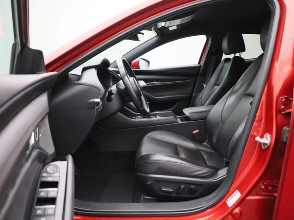 Mazda 3 (2021) — foto 5 van 43