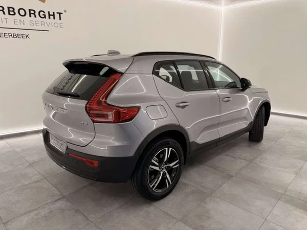 Volvo XC40 — foto 17 van 22