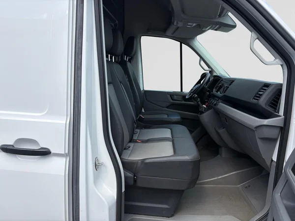 VOLKSWAGEN Crafter 35 Fourgon Mwb Hr Dsl (2024) — foto 11 van 20