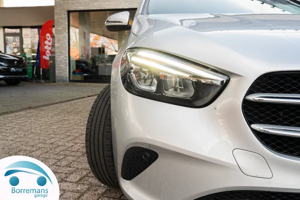 Mercedes-Benz B-180 (2022) — foto 5 van 41