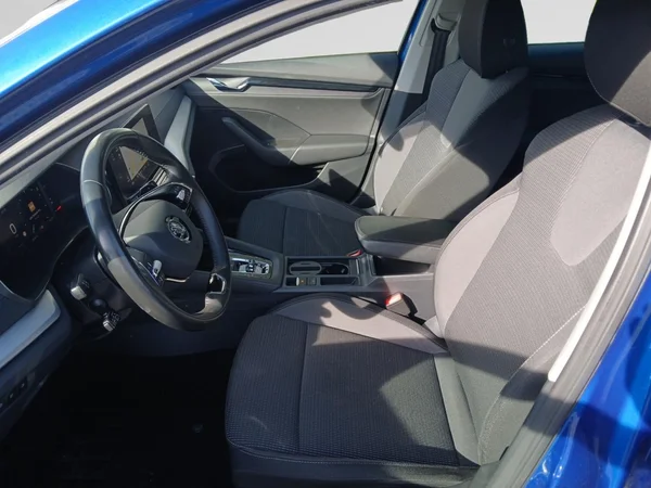 SKODA Octavia Combi Dsl (2021) — foto 14 van 18