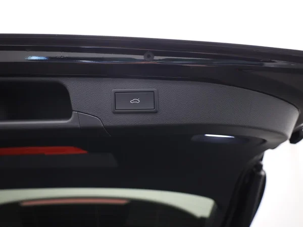 SKODA Superb SW (2024) — foto 3 van 23