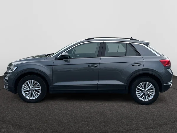 VOLKSWAGEN T-Roc (2020) — foto 12 van 20