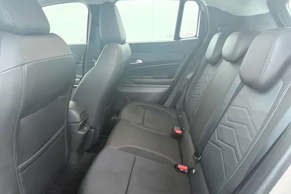 Jeep Avenger (2025) — foto 16 van 17