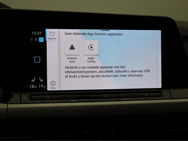 VOLKSWAGEN Golf VIII SW (2024) — foto 11 van 20
