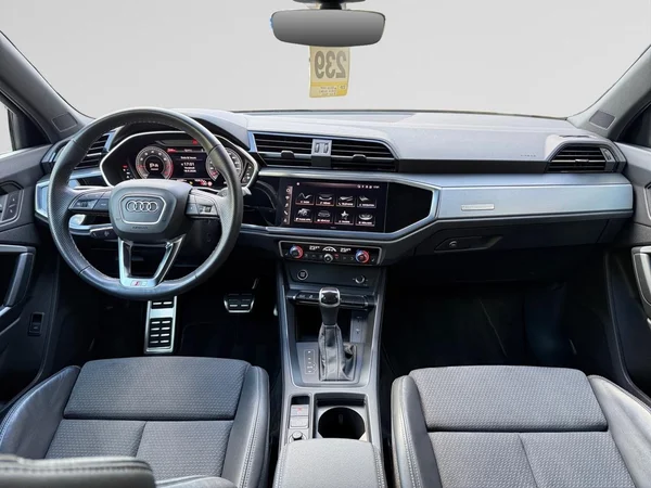 AUDI Q3 Sportback (2023) — foto 4 van 17