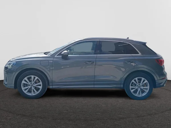 AUDI Q3 PHEV (2021) — foto 19 van 20