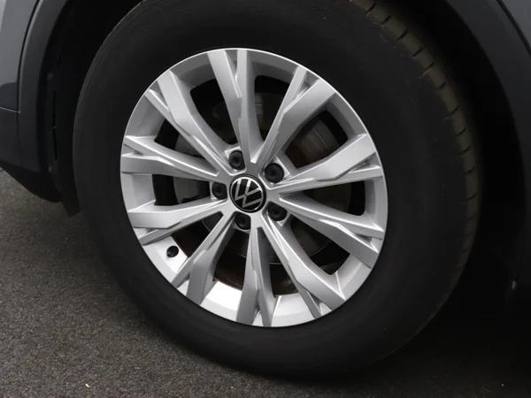 VOLKSWAGEN Tiguan Dsl (2022) — foto 9 van 22