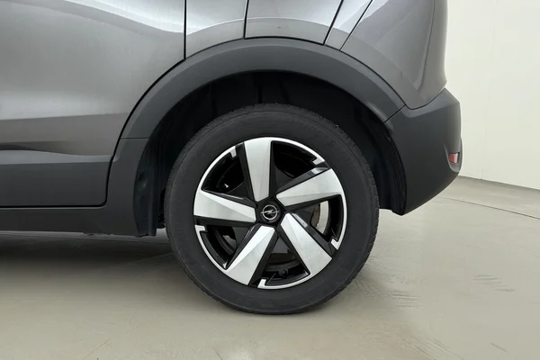 Opel Crossland (2022) — foto 14 van 17