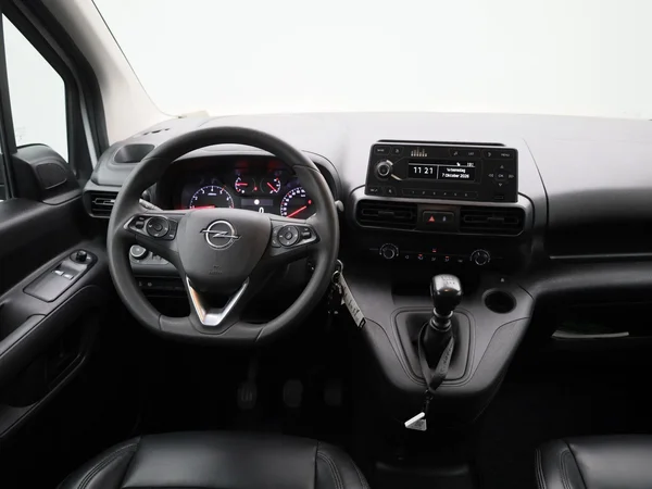 Opel Combo Life (2022) — foto 32 van 34