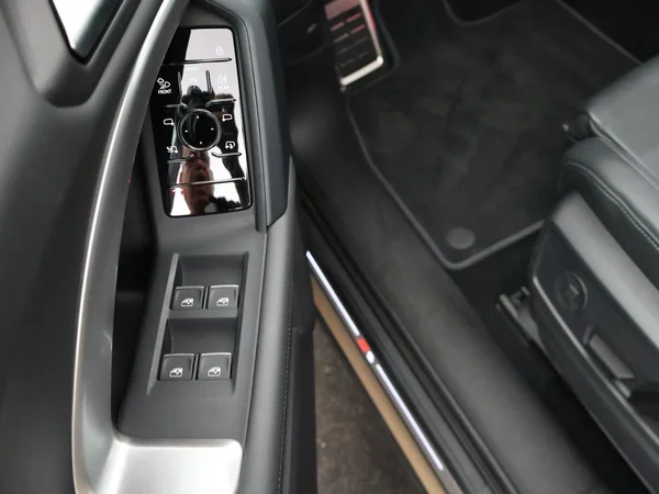 AUDI Q5 (2025) — foto 17 van 32