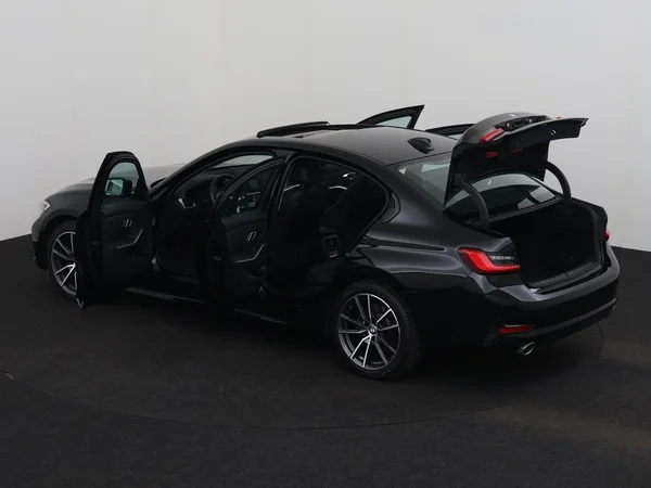 BMW 320 (2021) — foto 28 van 29