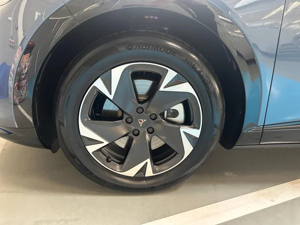 CUPRA Tavascan (2026) — foto 16 van 24