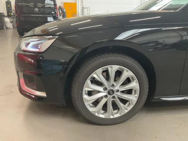 AUDI A4 SW (2023) — foto 13 van 21