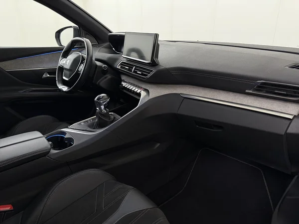 PEUGEOT 3008 (2021) — foto 3 van 32