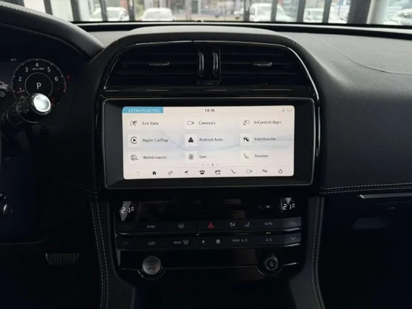 Jaguar F-PACE (2020) — foto 10 van 23