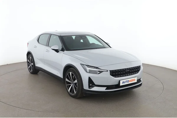Polestar 2 (2022) — foto 14 van 16