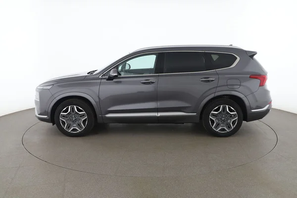 Hyundai Santa Fe (2024) — foto 9 van 16