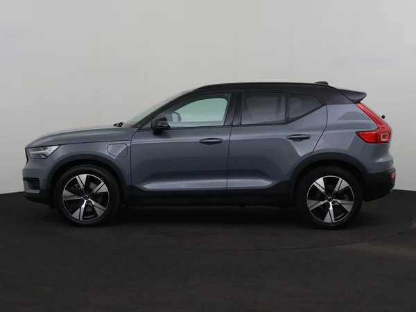 VOLVO XC40 (2022) — foto 12 van 31
