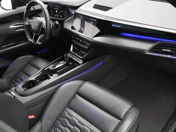 Audi e-tron GT (2021) — foto 23 van 30