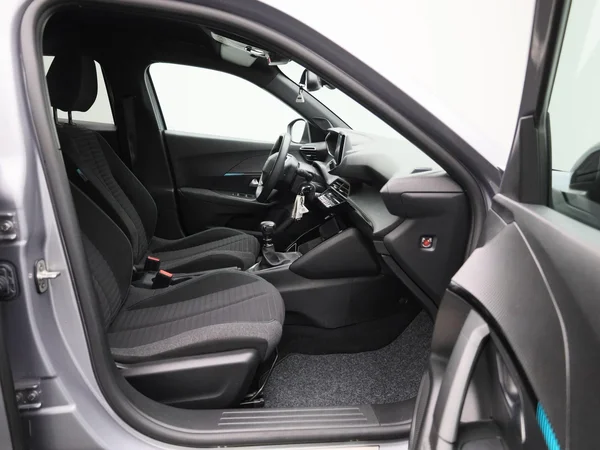 Peugeot 2008 (2023) — foto 26 van 40