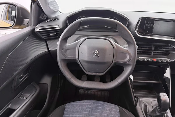 Peugeot 208 (2021) — foto 9 van 44