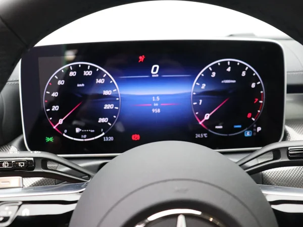 Mercedes-Benz C-Klasse (2026) — foto 3 van 27