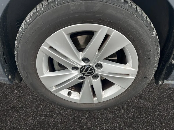 VOLKSWAGEN Golf VIII SW (2023) — foto 5 van 14