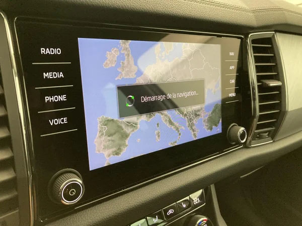 SKODA Kodiaq (2022) — foto 13 van 36
