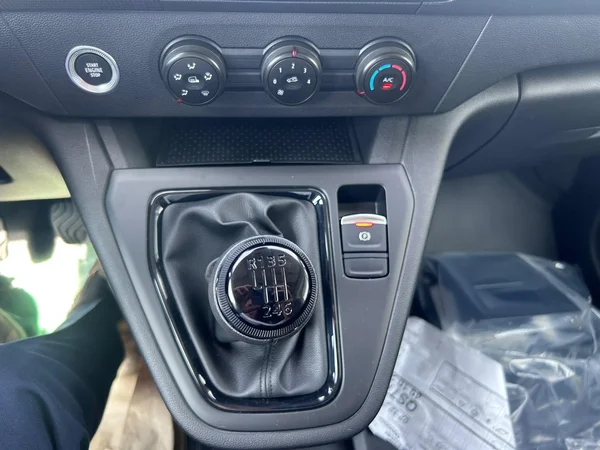 Renault Kangoo (2026) — foto 2 van 19