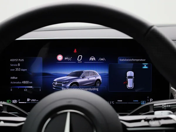 Mercedes-Benz GLC (2025) — foto 49 van 50