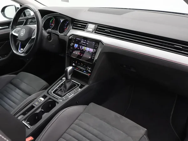 Volkswagen Passat (2022) — foto 28 van 30
