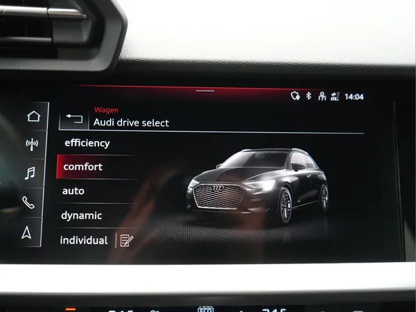 AUDI A3 Sportback PHEV (2024) — foto 15 van 30
