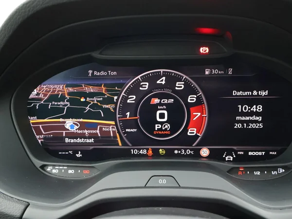 Audi SQ2 (2024) — foto 10 van 29
